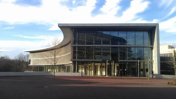 Hotel Nähe Uniklinik / HHU: Entspannt anreisen (und parken) für Gastdozenten & Angehörige