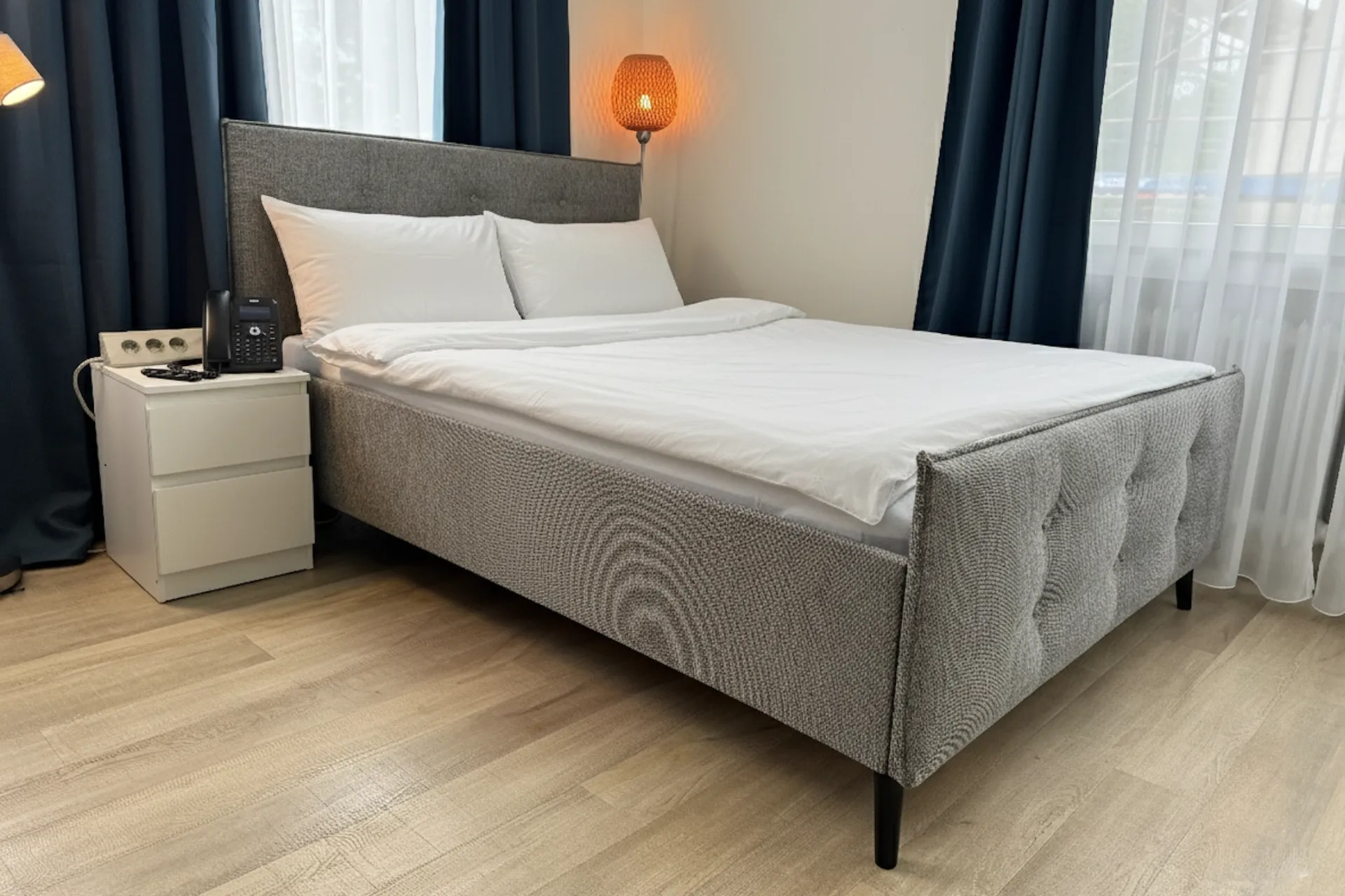 Kleines Doppelzimmer im Hotel Garni Fährhaus Düsseldorf am Rhein